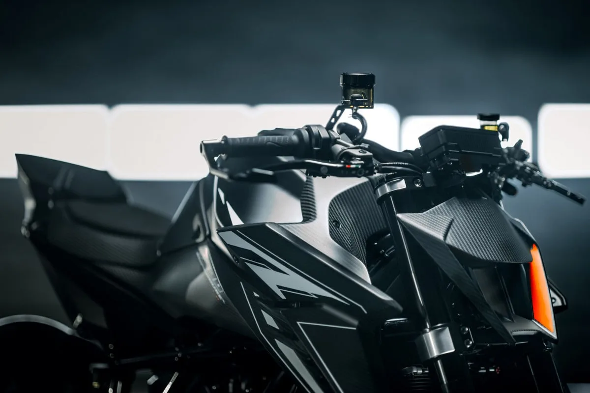 KTM 1390 Super Duke RR Track: байк за 3.5 млн, который нельзя купить просто так  Из-за кризиса в 202