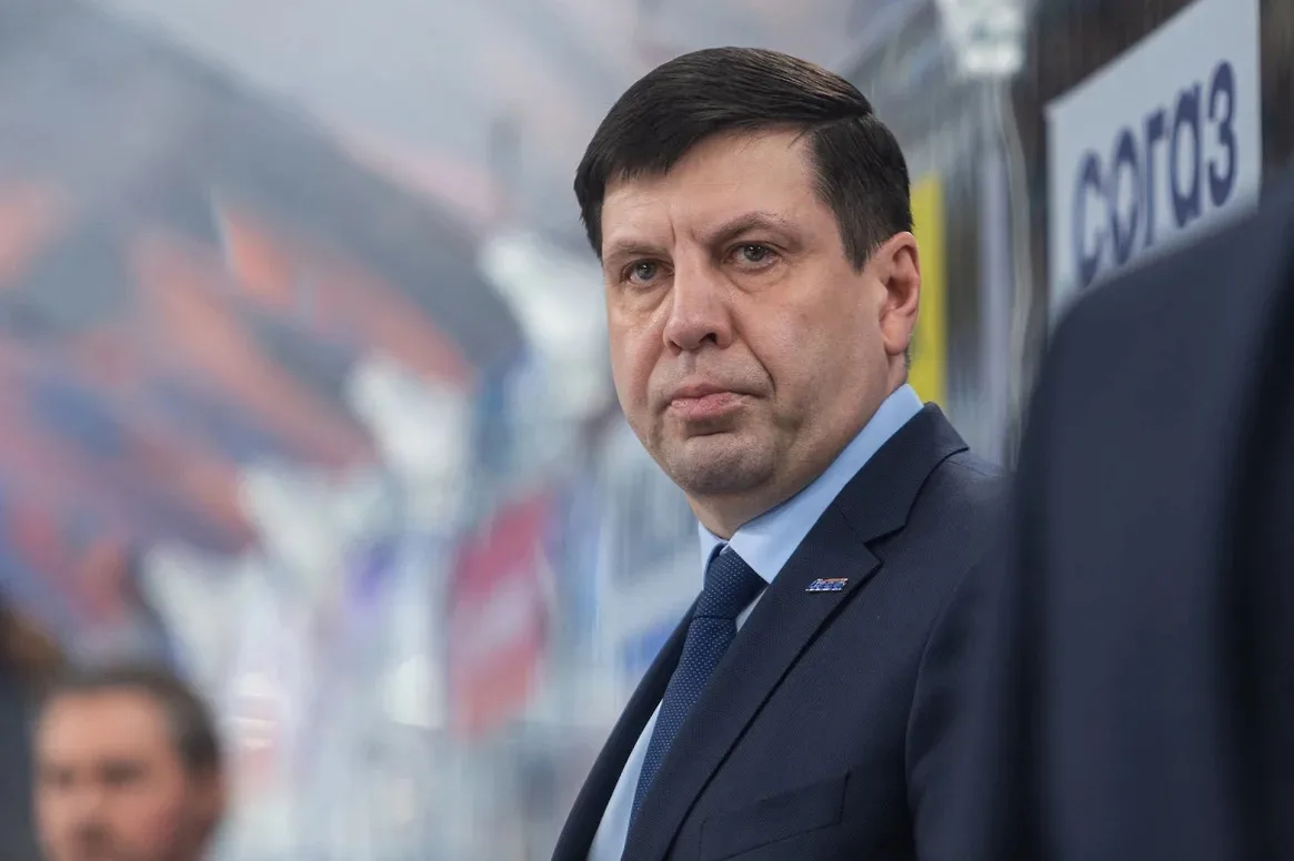 Павел Зубов покинул пост главного тренера хоккейной «Лады»