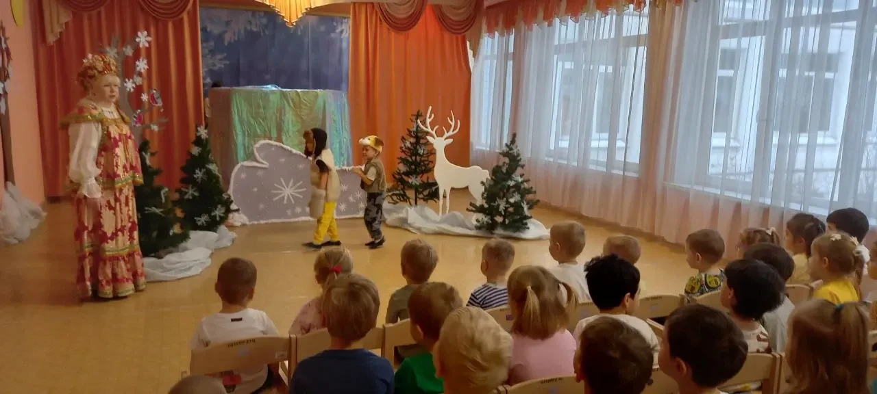 С 9 по 13 февраля в дошкольных группах прошла тематическая неделя «Чудо по имени книга». Ребята погр
