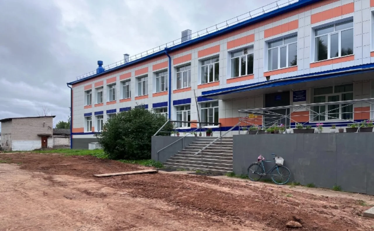 ⚡ «Титан» поможет восстановить территорию Карпогорской школы