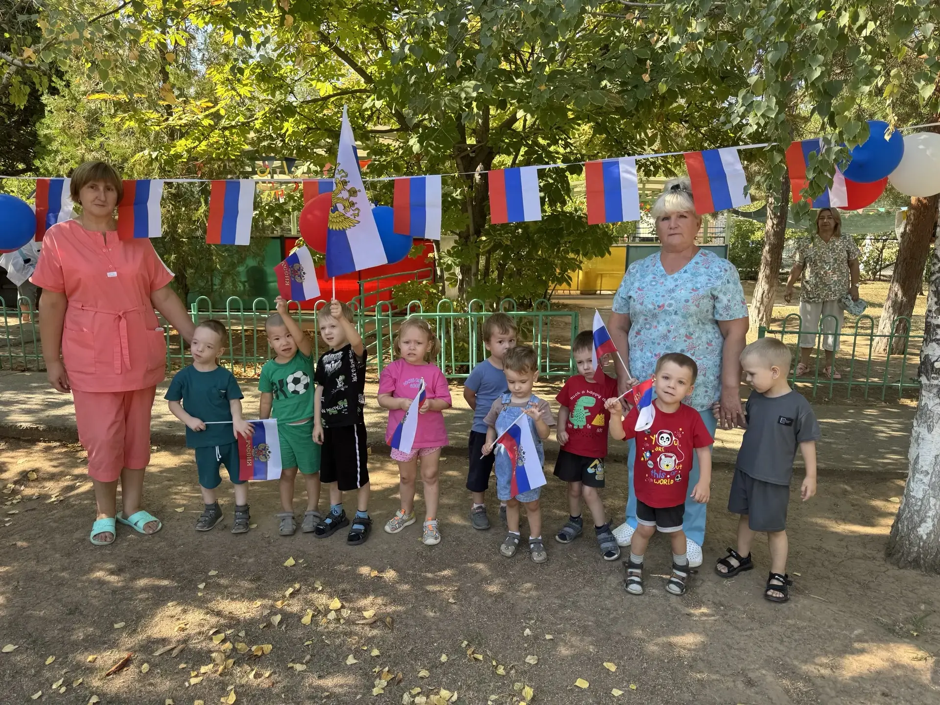 🇷🇺 Дорогие друзья, уважаемые подписчики! Коллектив и воспитанники ГБСУ СО ОРЦДИ «Наде...