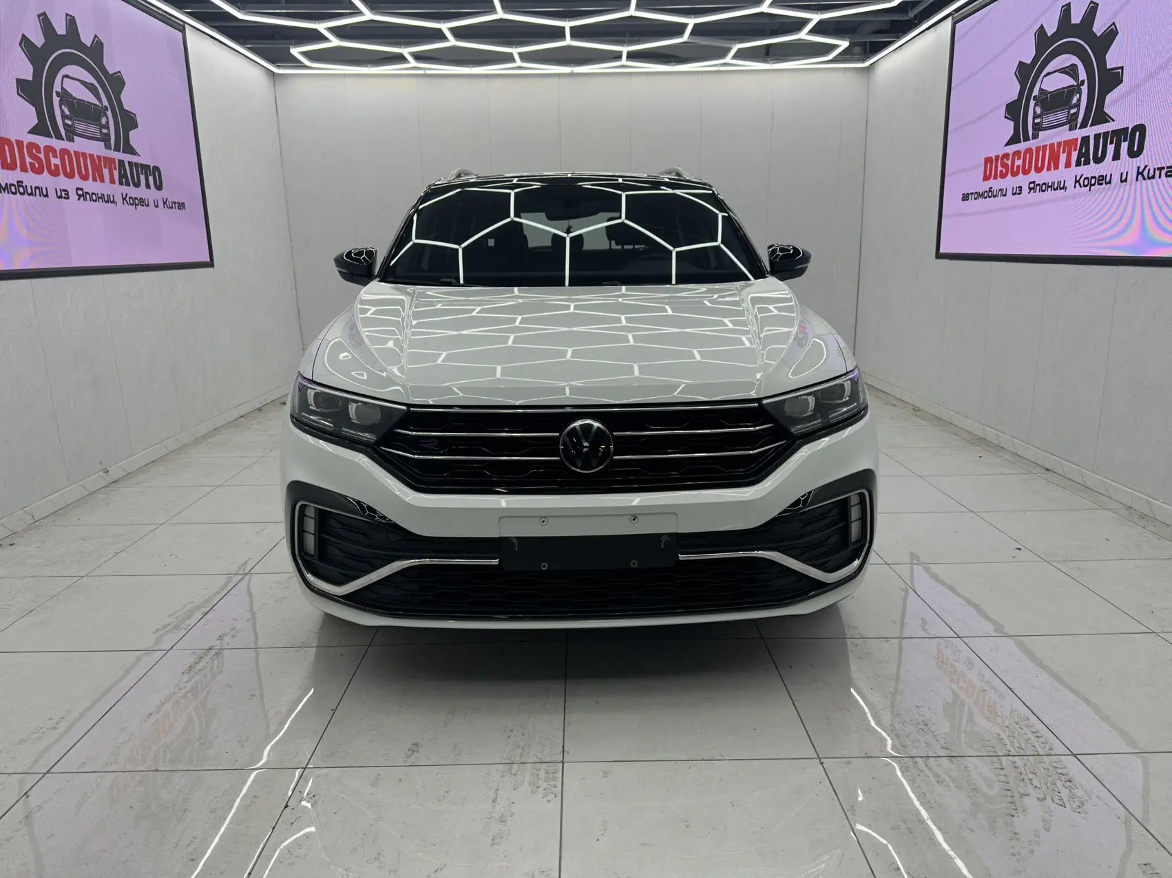 Volkswagen T-ROC 280TSI DSG Two-wheel Drive R-Line Pro PLUS