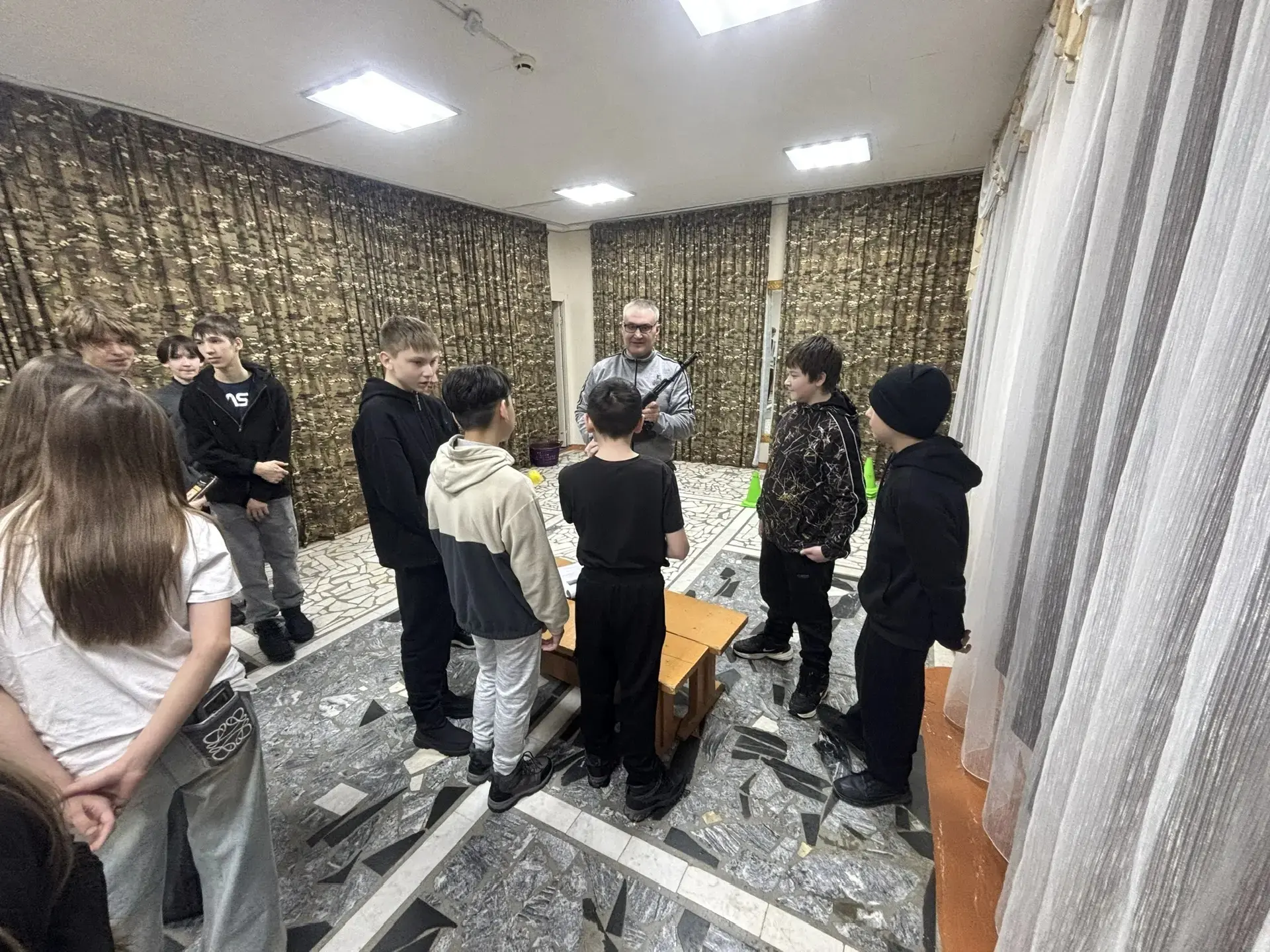 12.03.2026г.Патриотическое воспитание — залог сильного будущего!    Обучающиеся 7А класса МБОУ лицей