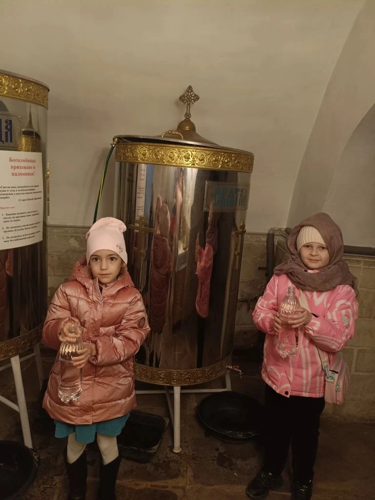 «1 «А» — маленькие паломники в великой истории! 🏰»  Сегодня наш 1 «А» совершил увлекательное путешес