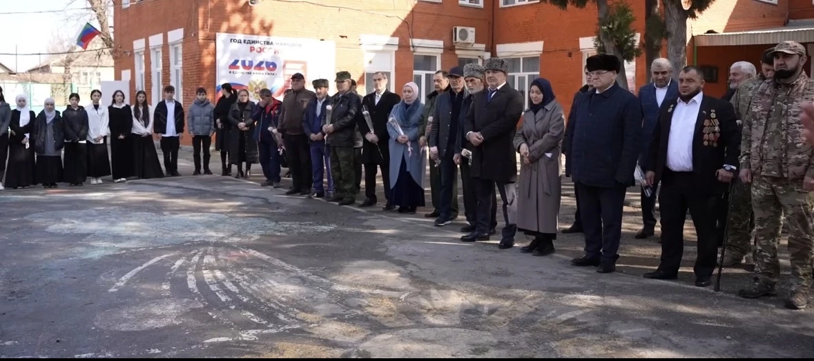 🎖️ Память навсегда: в средней школе №3 открыли мемориальную доску выпускнику, погибшем...