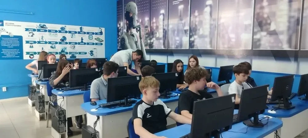 Сегодня ребята 6 "А" класса в рамках реализации Единой модели профориентации "Билет в б...