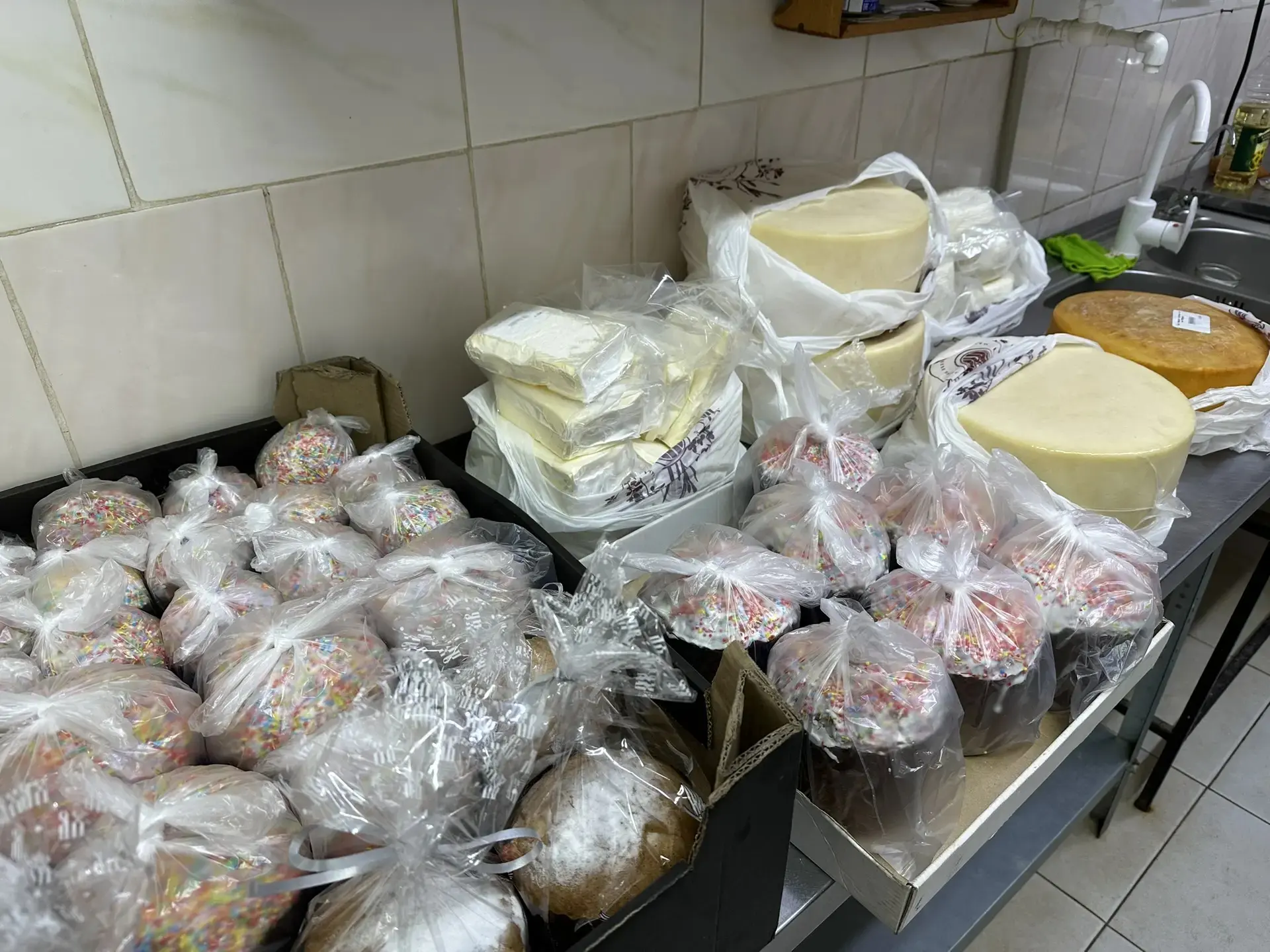 💫От всей души благодарим за подарки к Светлому празднику Пасхи наших благотворителей. ...