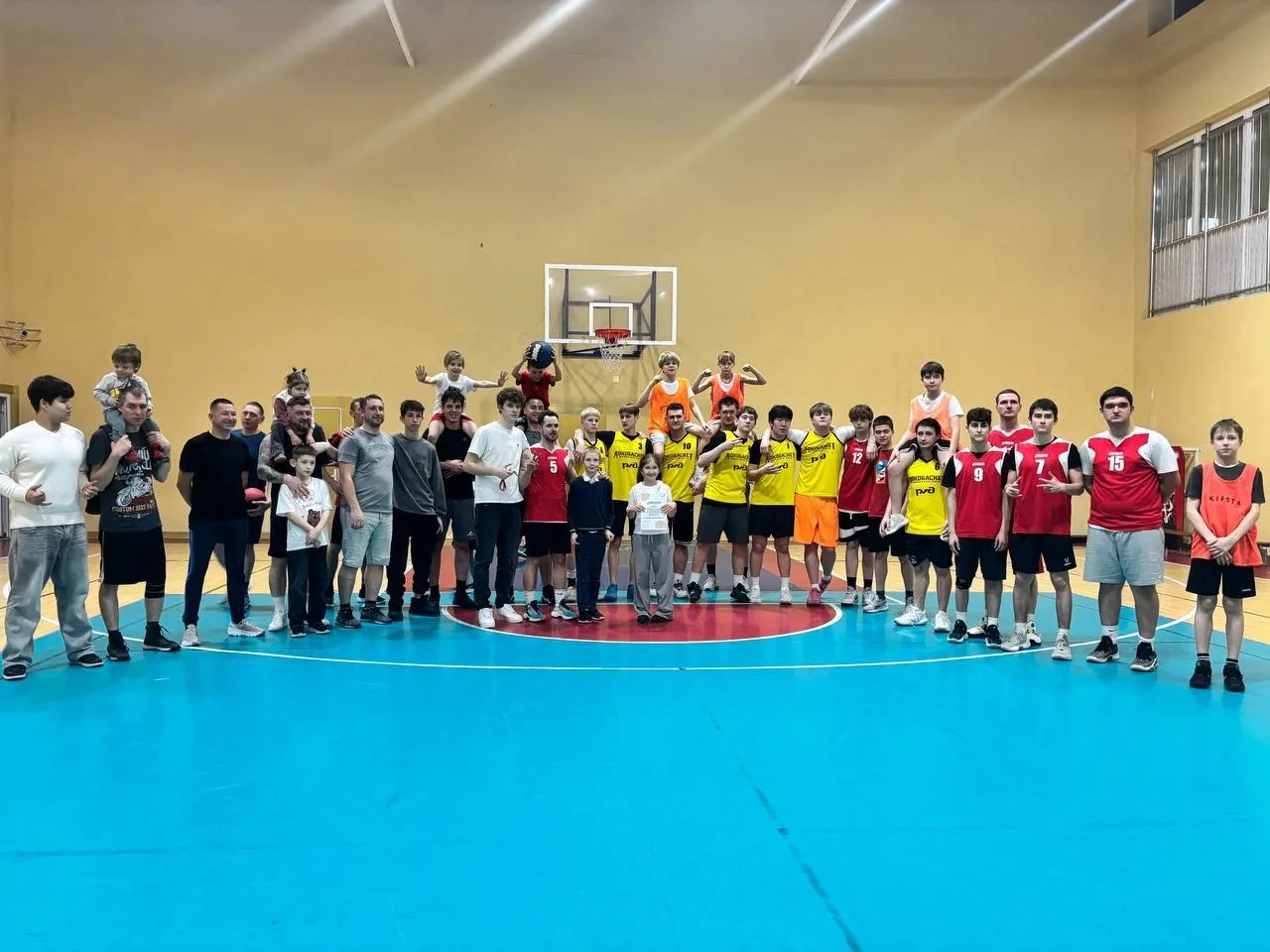 ✨Матч звёзд: праздник спорта, который объединил поколения! ✨  Невероятная атмосфера, море улыбок и з