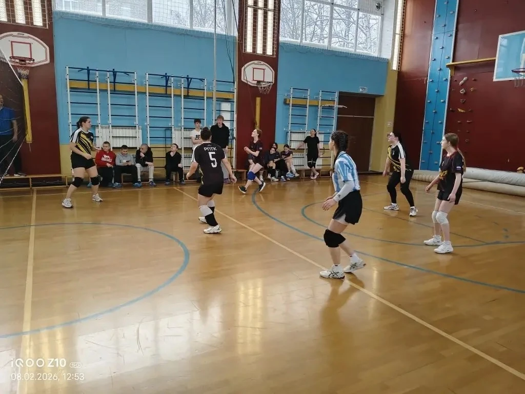 🏆 Искренне поздравляем нашу школьную волейбольную команду с блестящей победой в престижном турнире, 