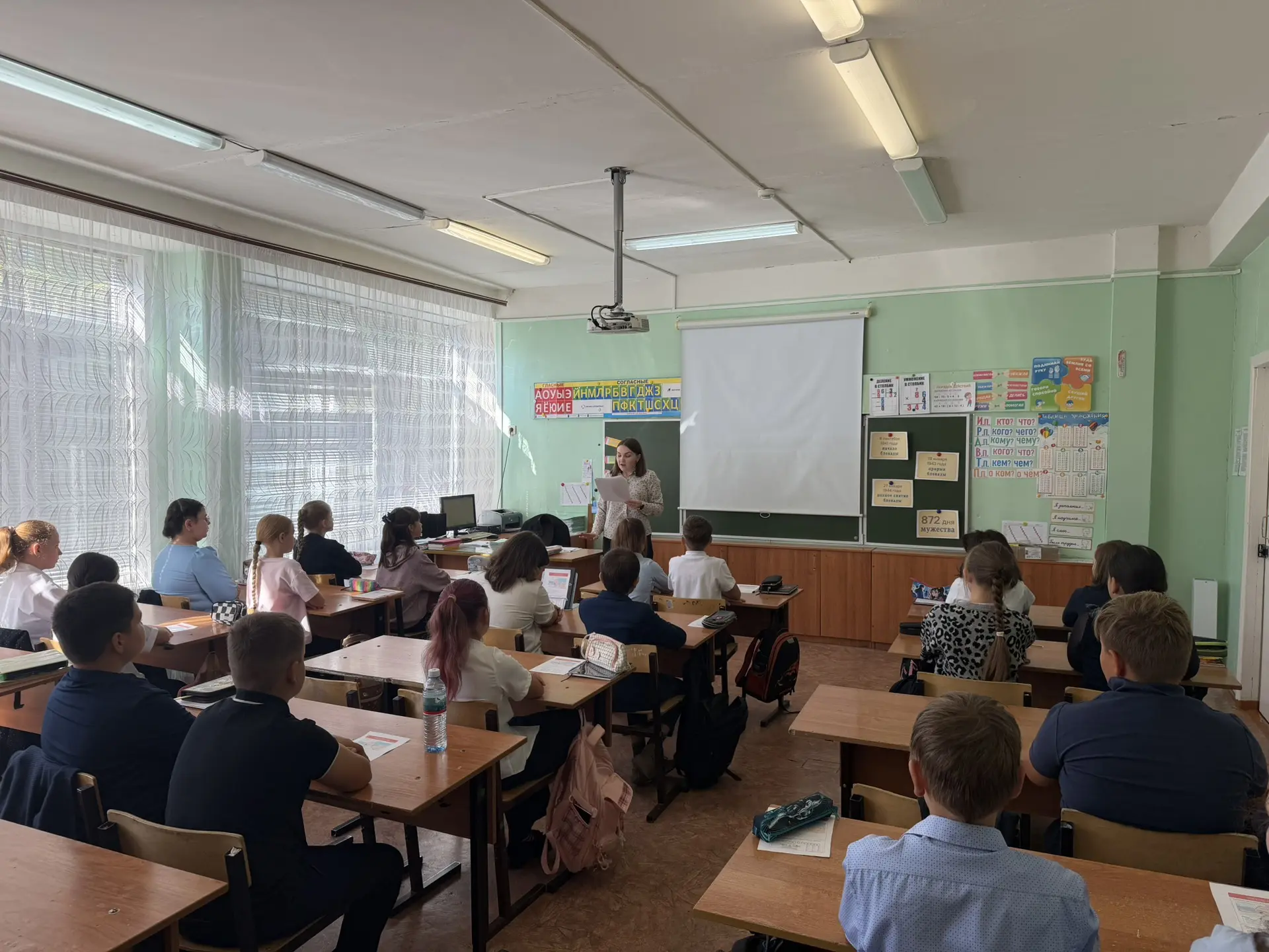 В понедельник были организованы занятия по внеурочной деятельности.