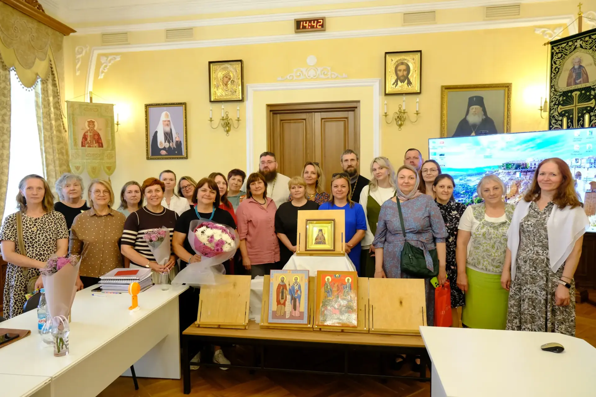Студенты красноярского Центра подготовки церковных специалистов защитили дипломы

14 июня в конферен