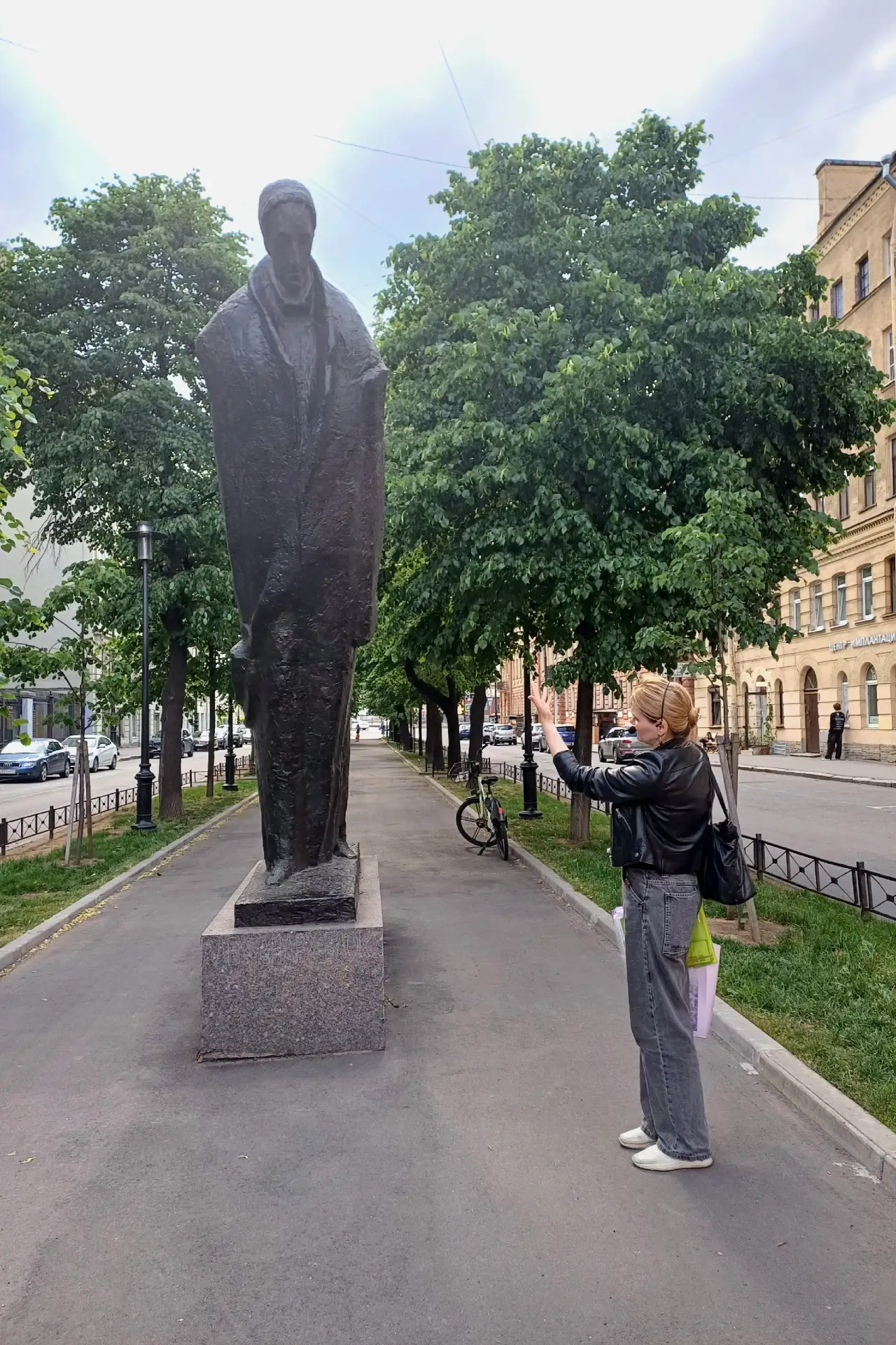 Очень душевная экскурсия «Литературная Коломна» со Светланой Семан 14.06.26.
Всегда приятно погулять