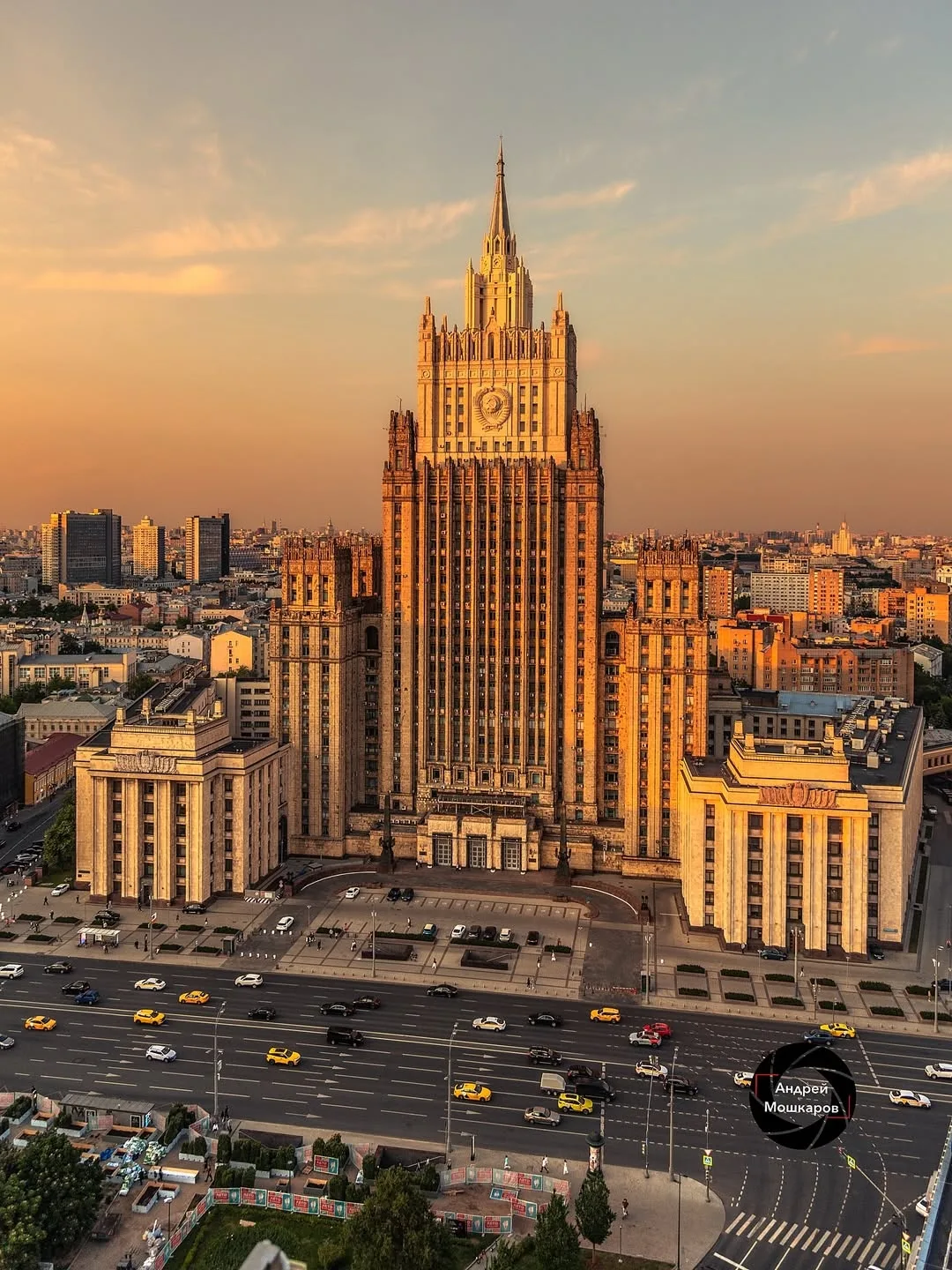 Здание Министерства иностранных дел

Фото: andrey_moshkarov_phv