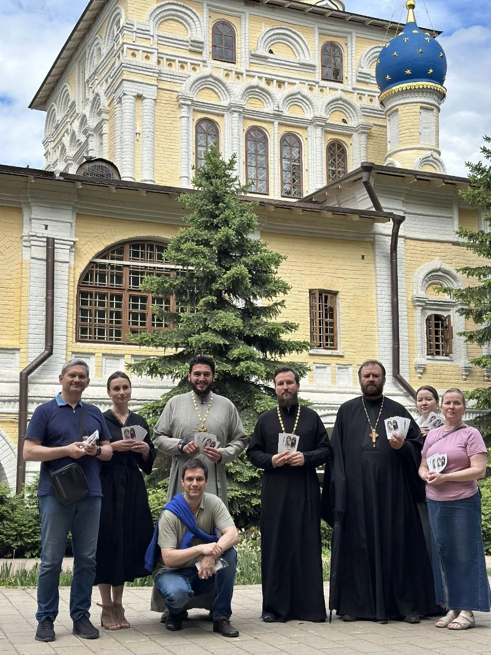 24 мая, в день памяти святых равноапостольных Кирилла и Мефодия, прихожане храма Почаев...