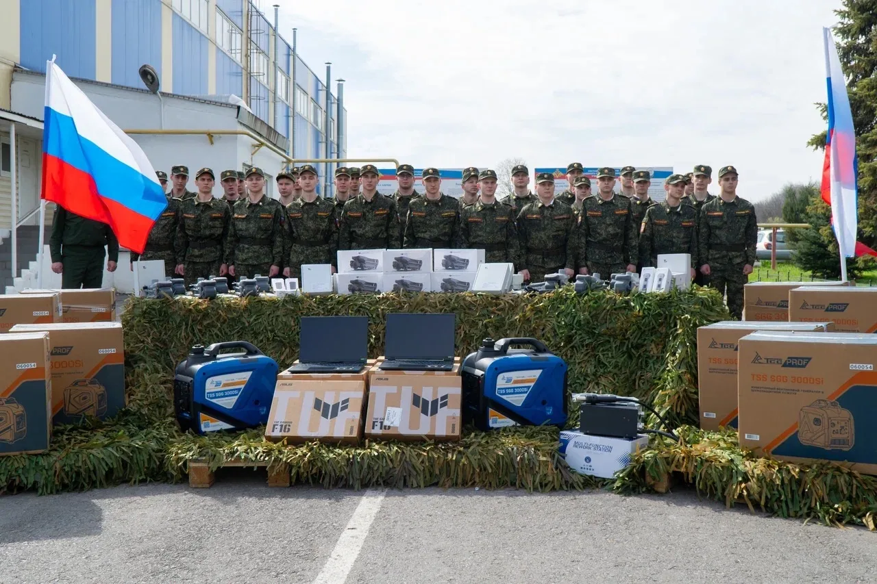 Отправили очередную партию военно‑технической помощи нашим бойцам из батальона «Ростов».