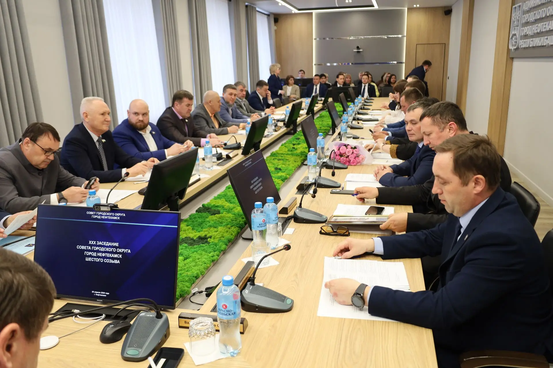 Депутаты обсудили вопрос о развитии и поддержке малого и среднего предпринимательства