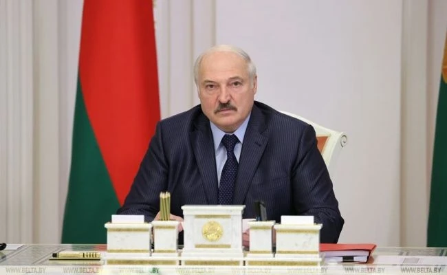Обстановка на южной границе Белоруссии остается напряженной, заявил президент страны Александр Лукаш