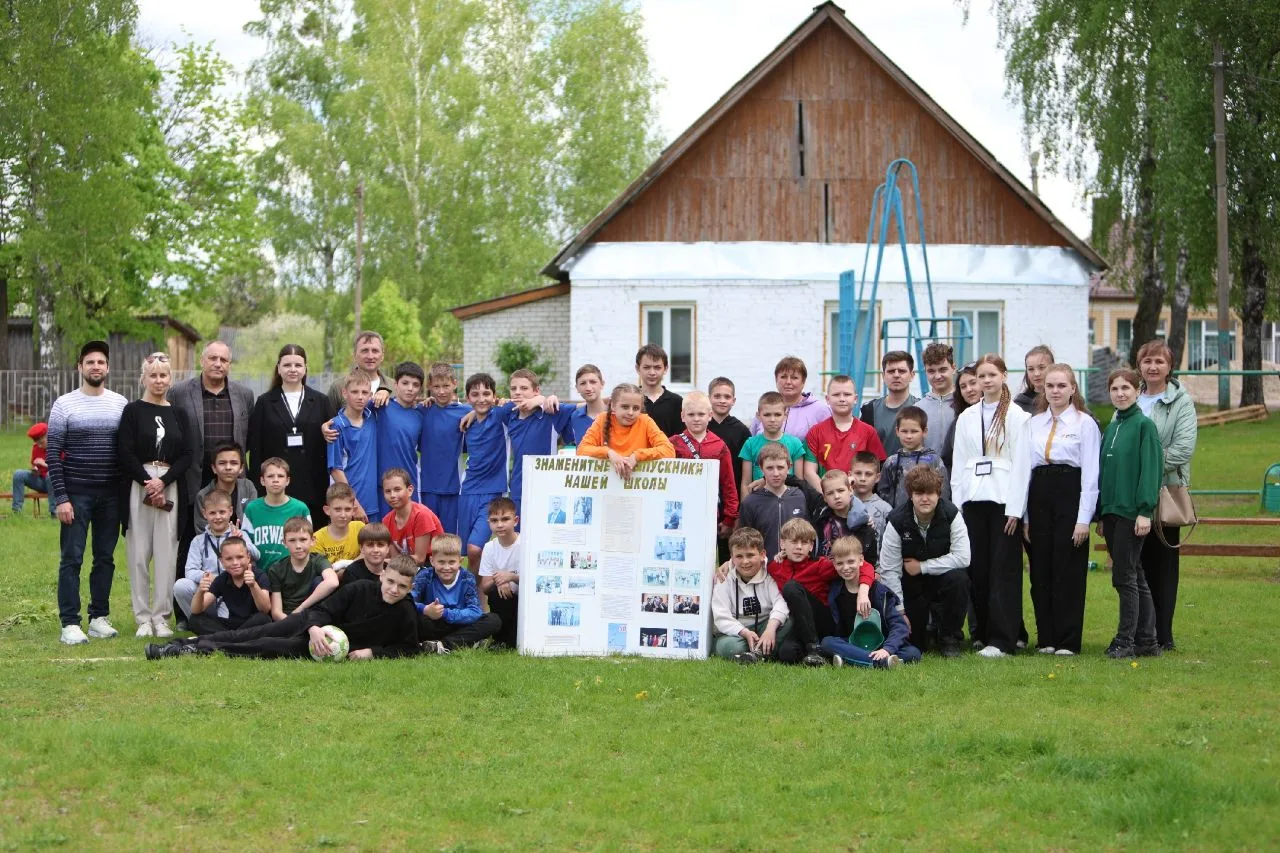 ✨️В нашей школе с большим успехом прошёл Спортивный фестиваль "Синезерский марафон" памяти В.А.Лапон