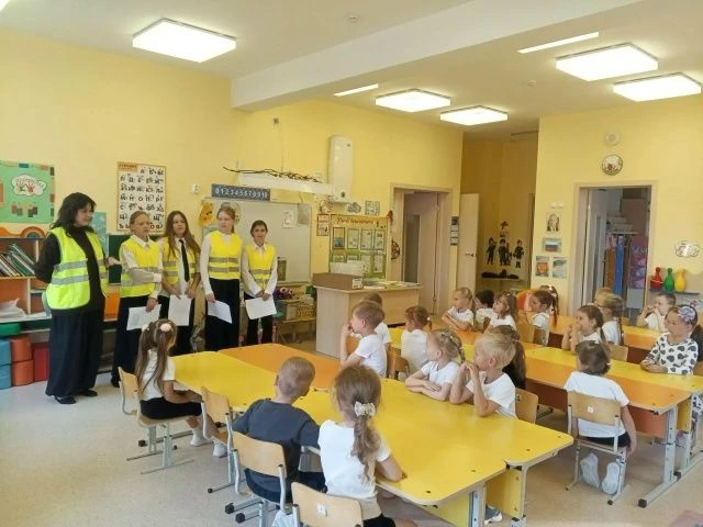 🚦 ЮИД в гостях у дошколят!