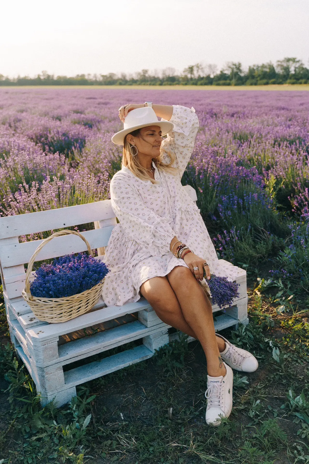 💜 21 июня
💜 24 июня
Фотосессия в лаванде возле Выселок.
Выезд из Краснодара в 16:30, возвращение в