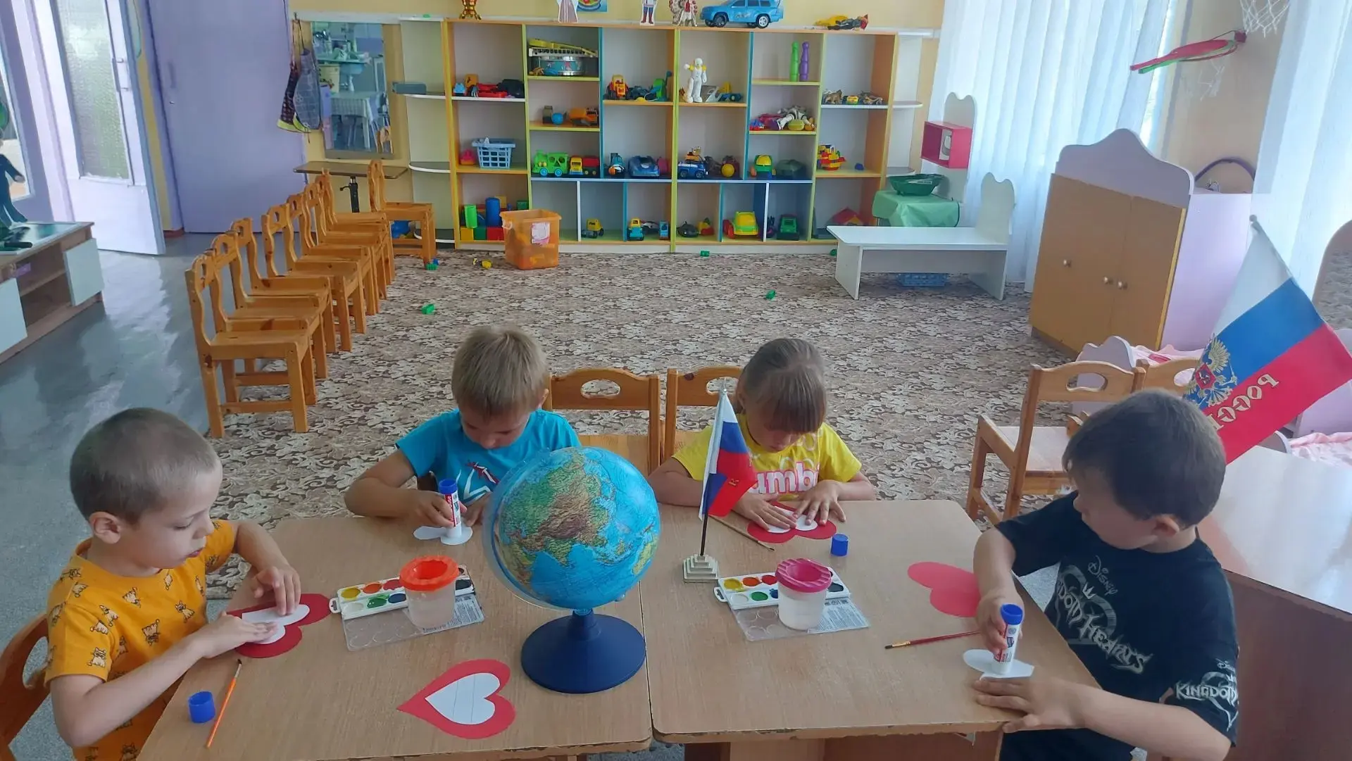 Занятие в подготовительной группе "День России"