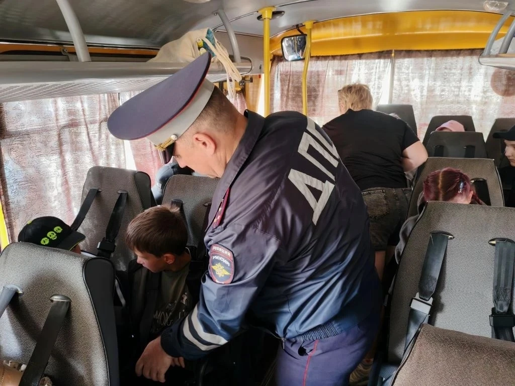 🚔Сотрудники Госавтоинспекции Кизильского района сопроводили детей к местам отдыха

В минувшую пятни