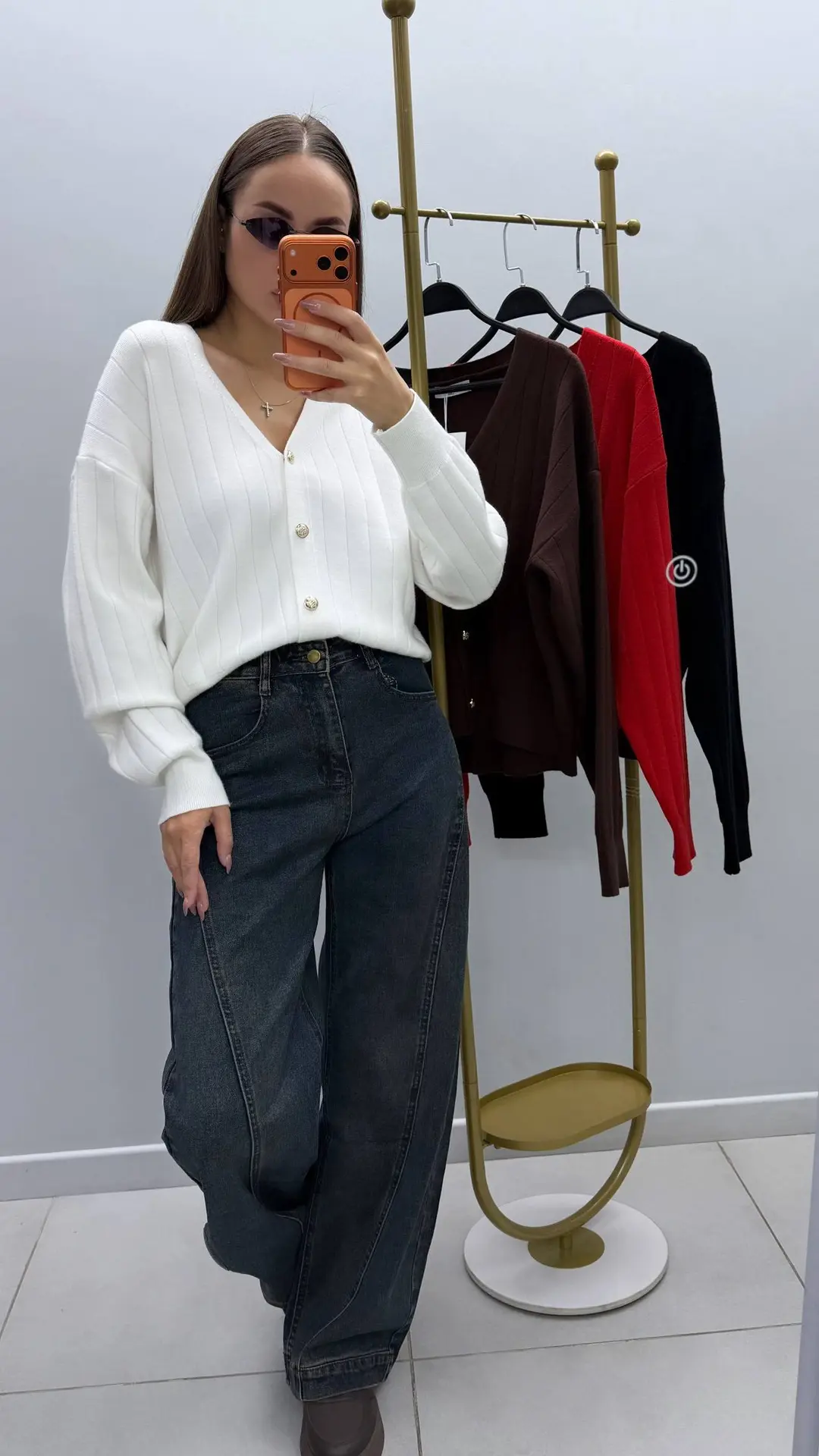 [кардиган]
.-1299₽ | one size 

colors: 4

[джинсы]
.-1999₽ | 25-30

[очки]
.-299₽❗️