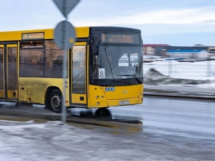 В Ноябрьске пенсионерка получит компенсацию за травму, которую она приобрела в автобусе...