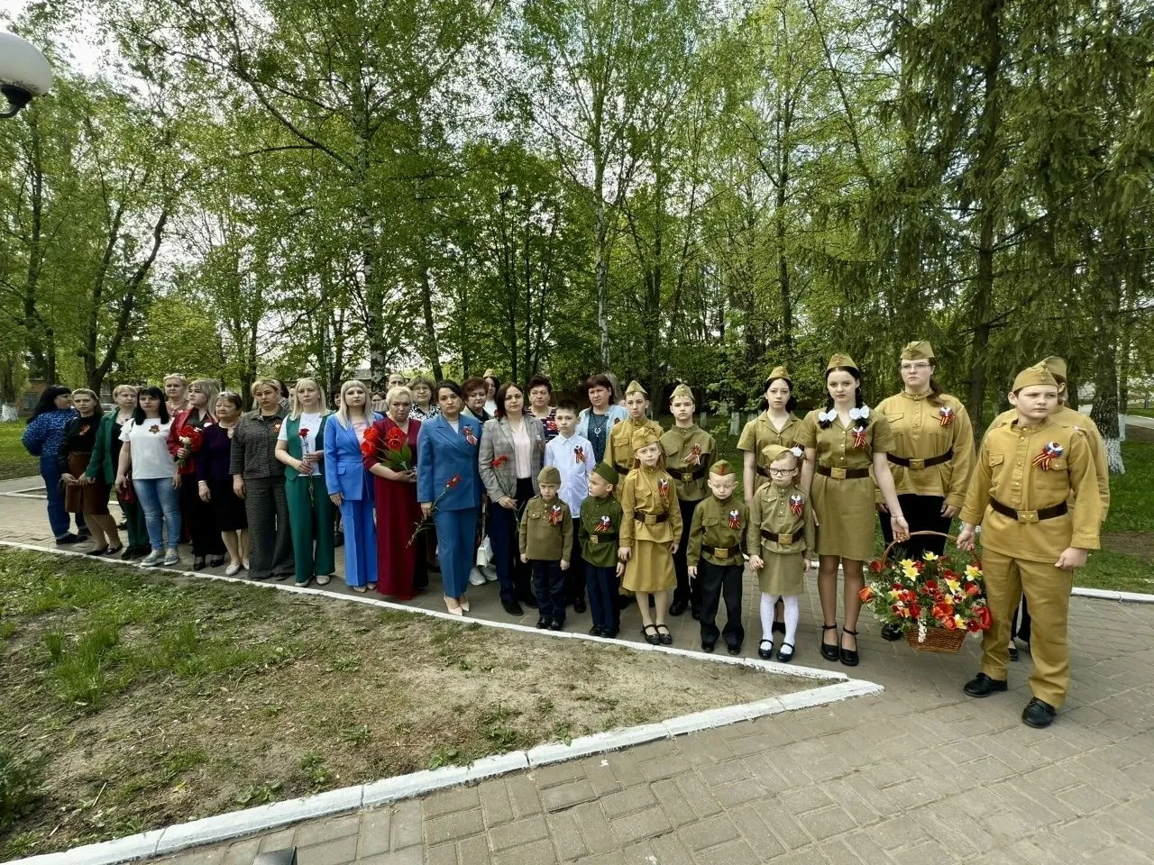 🔥Сотрудники и воспитанники Черемисиновского центра соцпомощи «Содействие» приняли участие в торжеств