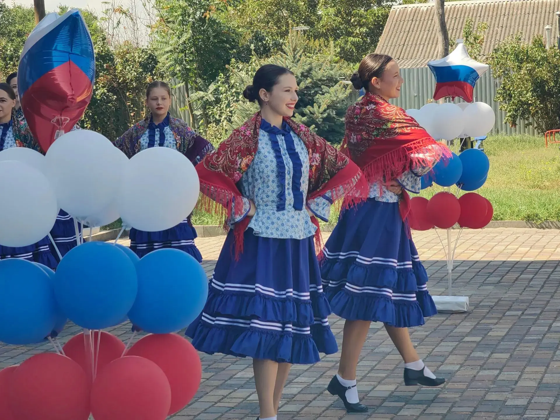 Сегодня в нашей станице состоялось торжественное открытие  модельной библиотеки, оформл...