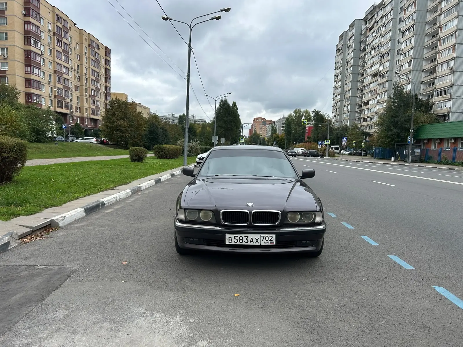 BMW 728i 1997г.в. 2.8 автомат, юридически чистый автомобиль, не гнилой. На ходу. Из нед...