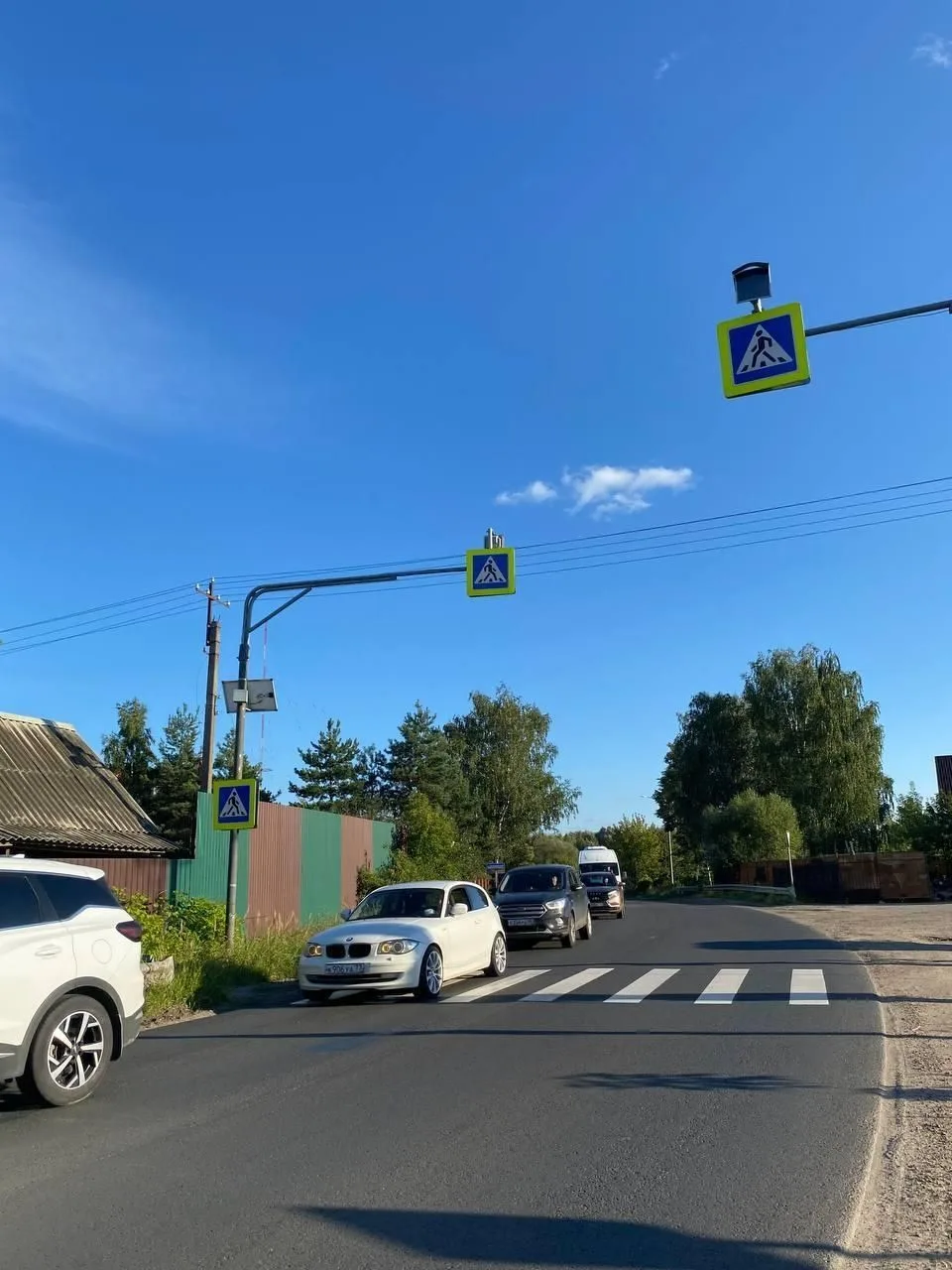 В Богородском округе на 12 региональных дорогах специалисты Мосавтодора провели работы по летнему со