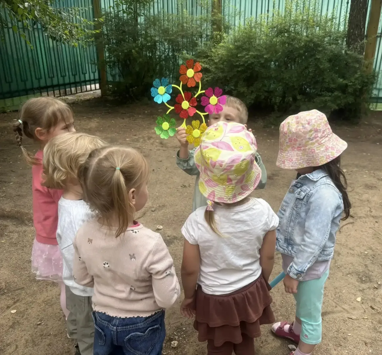 ДОШКОЛЬНОЕ ДЕТСТВО 

➡️15 июня – день ветра. В дошкольной группе «Черепашки» день был посвящён изуче