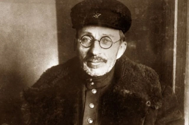 #ЦитатыВеликихПедагогов   «Научить человека быть счастливым нельзя, но воспитать его так, чтобы он б