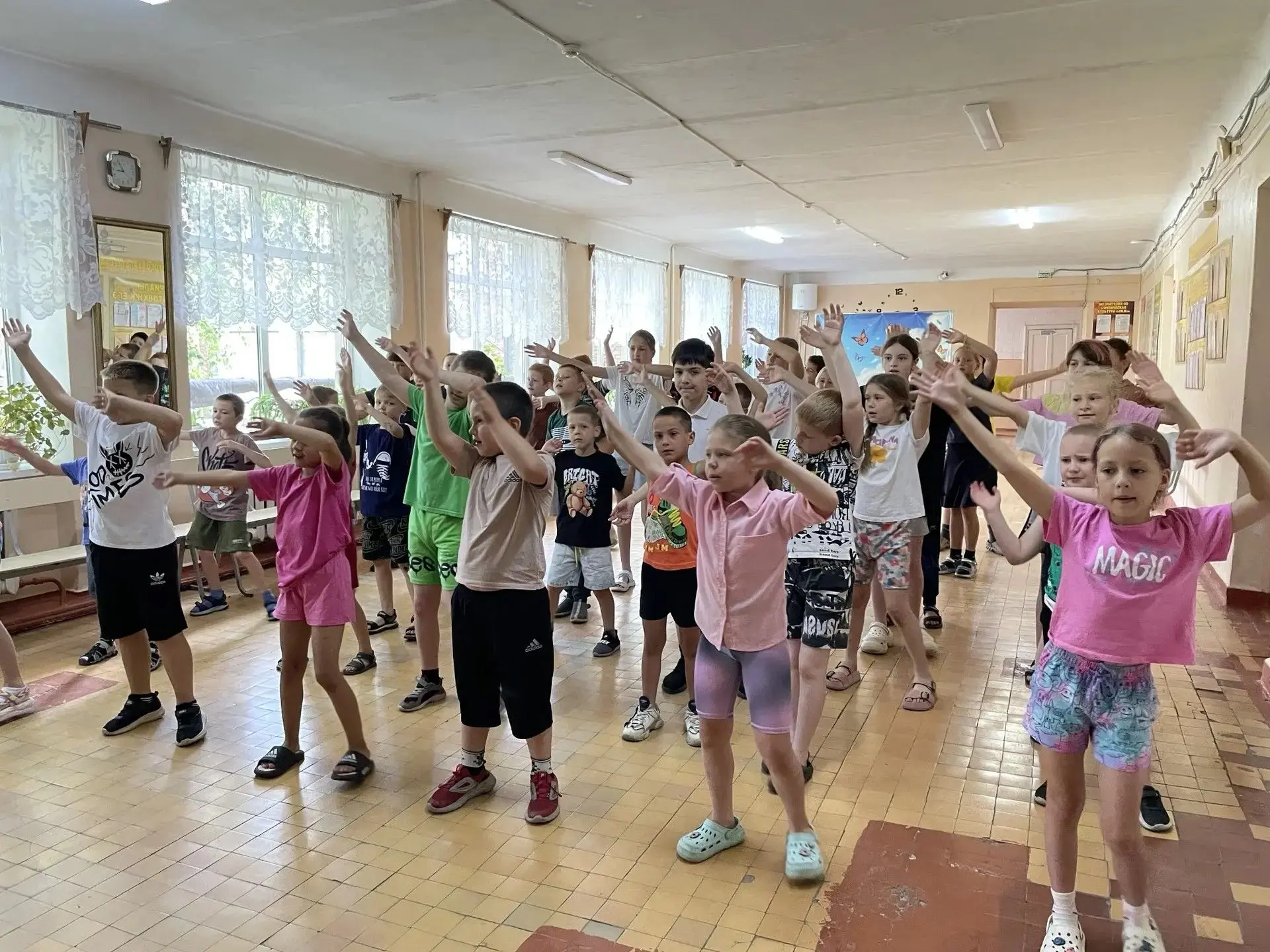 ✨ День Орлят России в нашем пришкольном лагере получился по‑настоящему ярким и запоминающимся! ✨
Утр