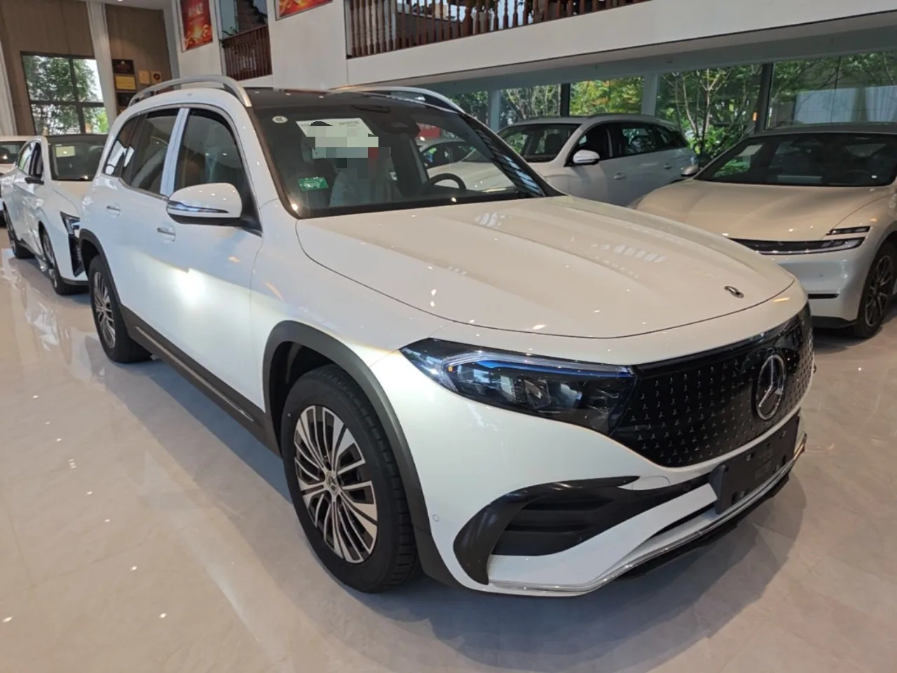 🚗 ПРЯМЫЕ ПОСТАВКИ ИЗ КИТАЯ: MERCEDES-BENZ EQB 2025
🔥 Пробег — всего 100 км. Фактически новый, в за