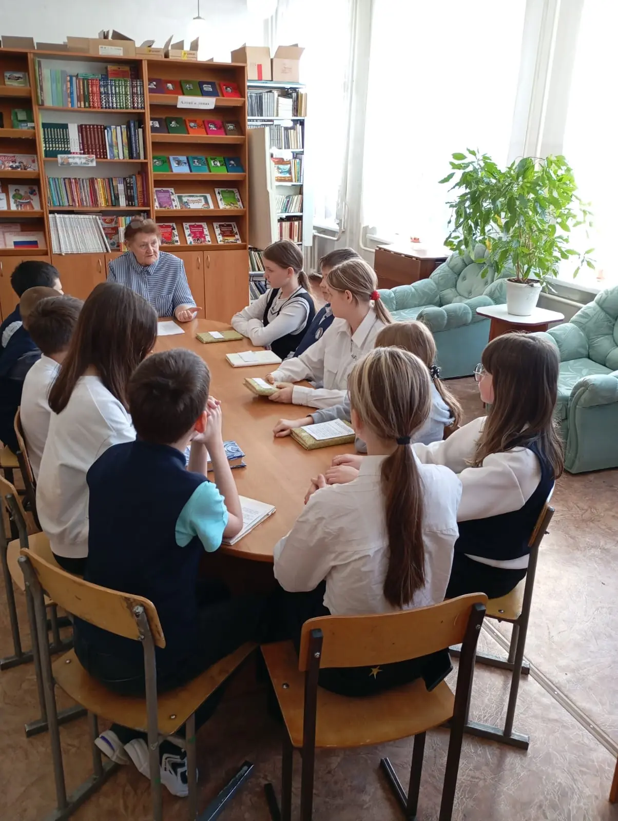 💥В преддверии Международного дня книгодарения в нашей школе прошло яркое и запоминающееся мероприяти
