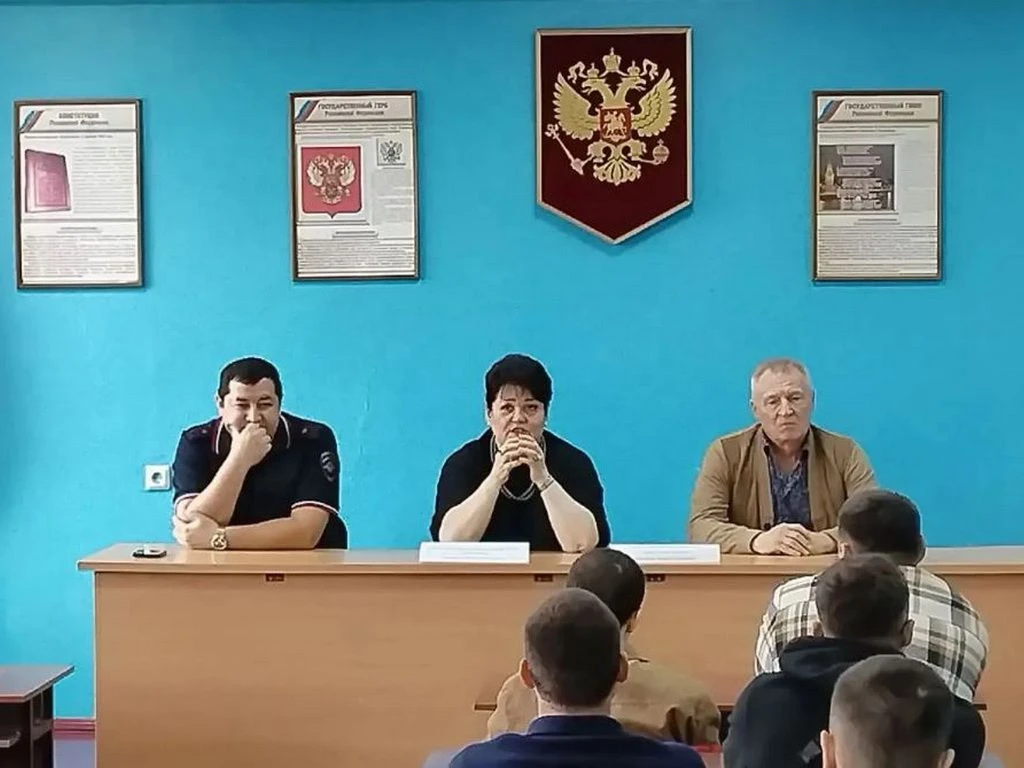 Наталья Западнова обсудила с сотрудниками ППС Нижневартовска вопросы профилактики право...