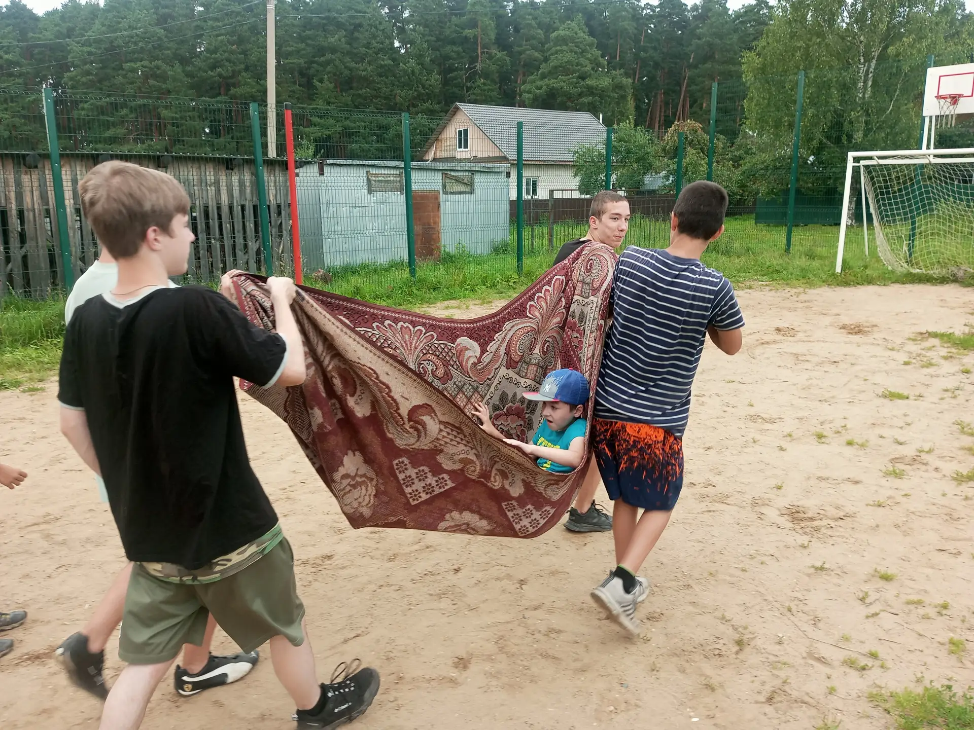 В нашем центре прошло спортивно-игровое мероприятие «Мы десантники»