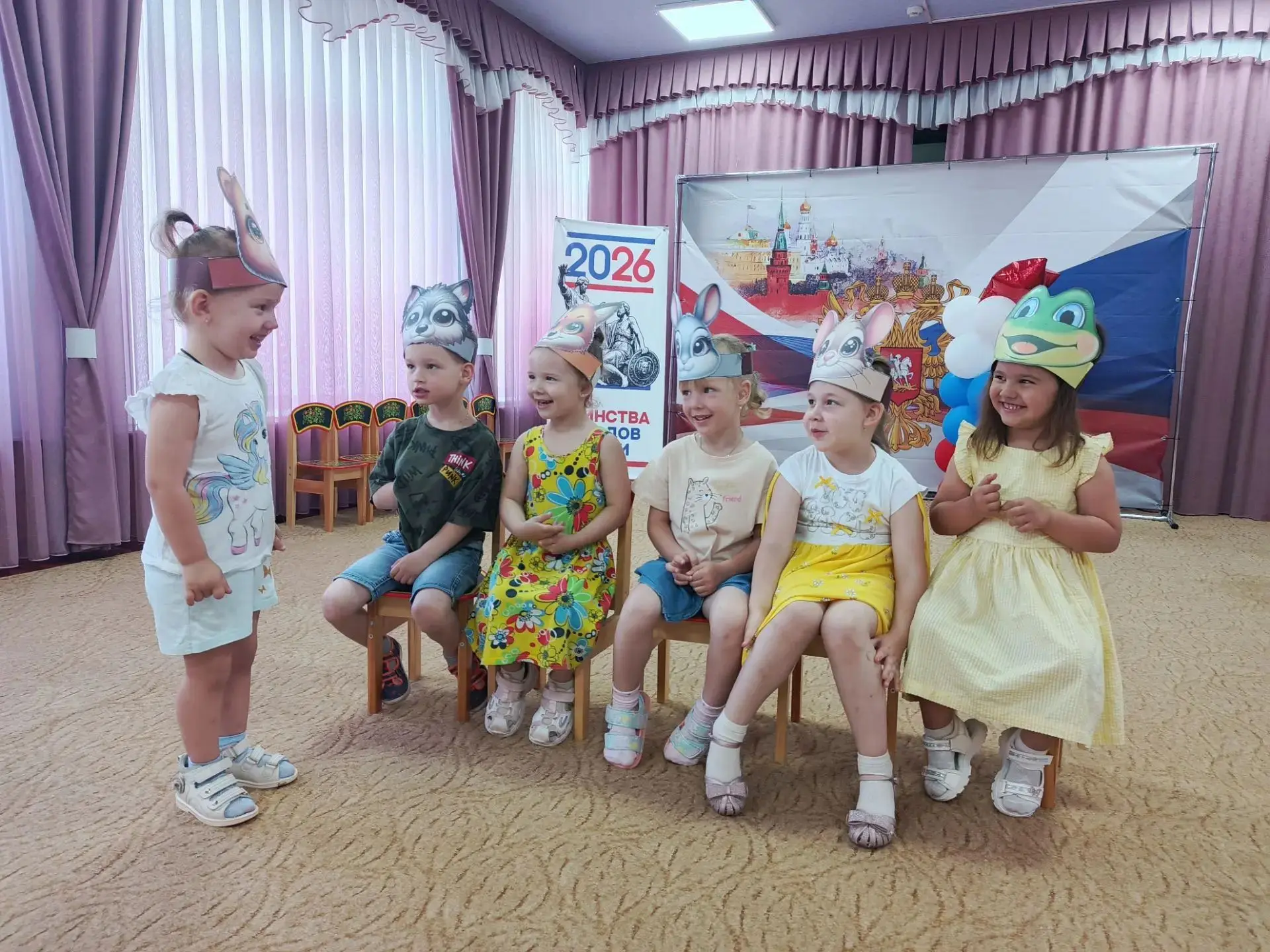 Театральный кружок в нашем саду - это не просто подготовка к выступлениям, а мощный инструмент всест