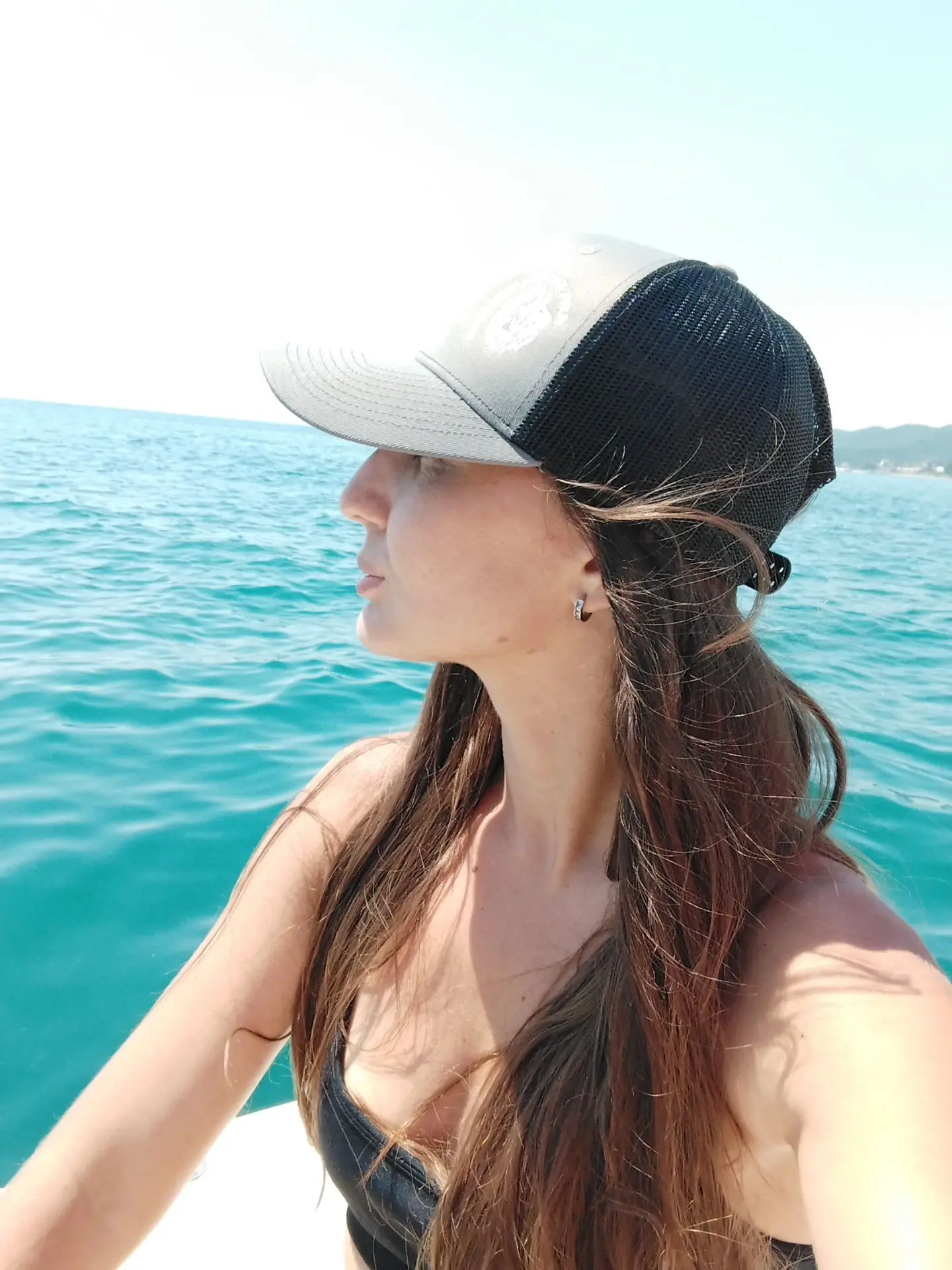 Сегодня покоряли морскую гладь на катамаране! 😎 Педали крутили, ветер в волосах, брызг...