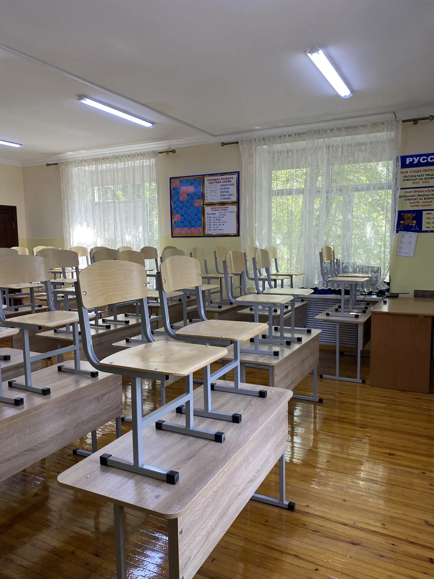 Тишина в коридорах нашей школы — только до 1 сентября...