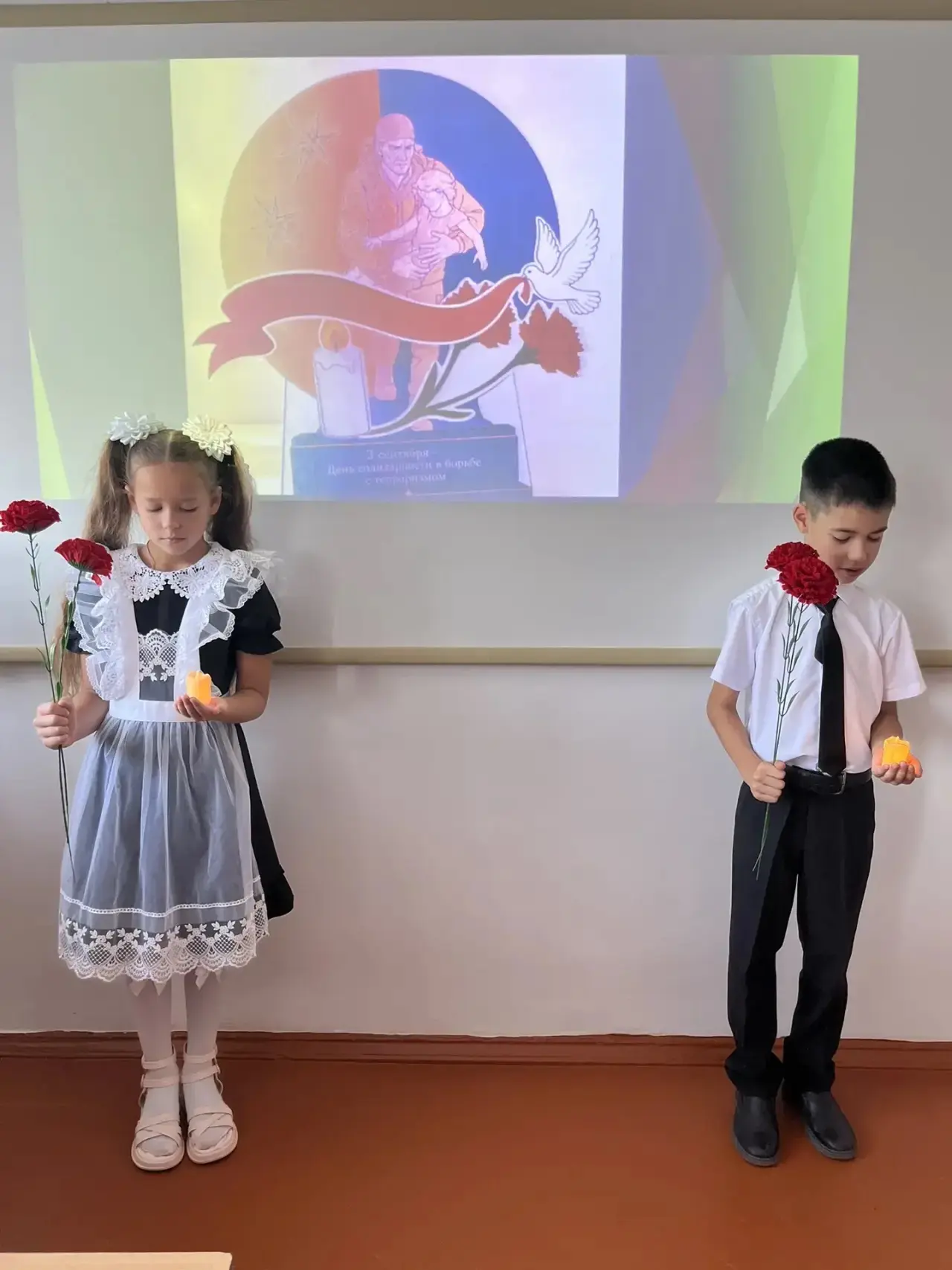 🕊️ Старшие заботятся о младших: урок памяти и добра.