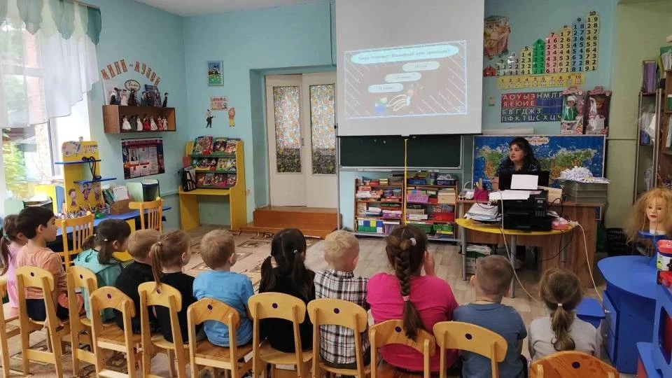 🍫11 июля, во Всемирный день шоколада, наши воспитанники из группы «Пчелки» отправились в увлекатель
