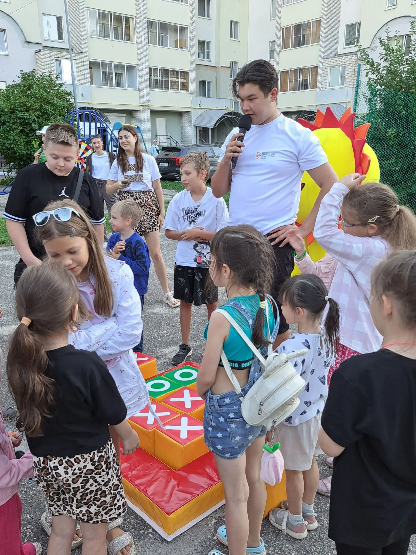 ☀️ День двора по адресу: проспект Строителей, 5!
