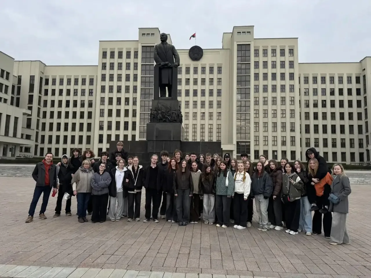 🇧🇾 Старшеклассники в Республике Беларусь: первый день незабываемого путешествия!  Учащиеся 10-11 кла