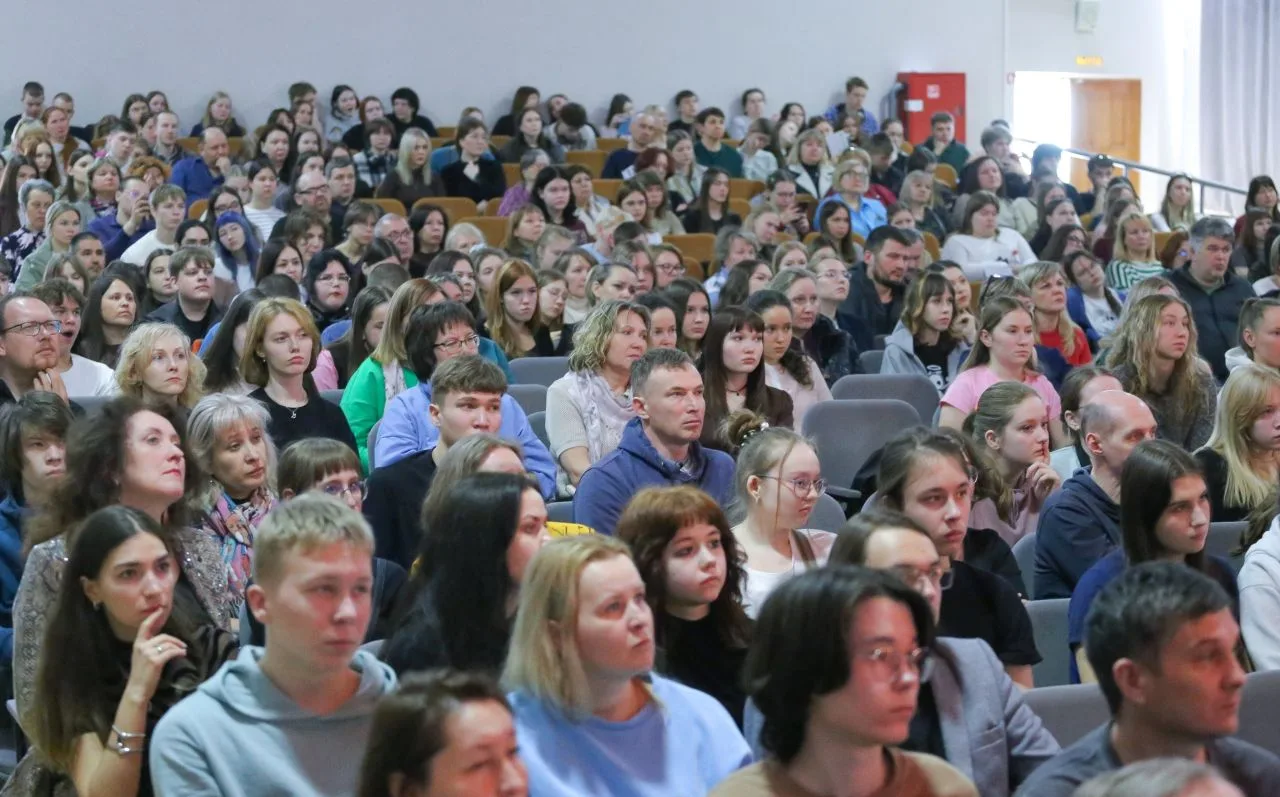 УдГУ встретил будущих абитуриентов!    В Удмуртском государственном университете прошел традиционный