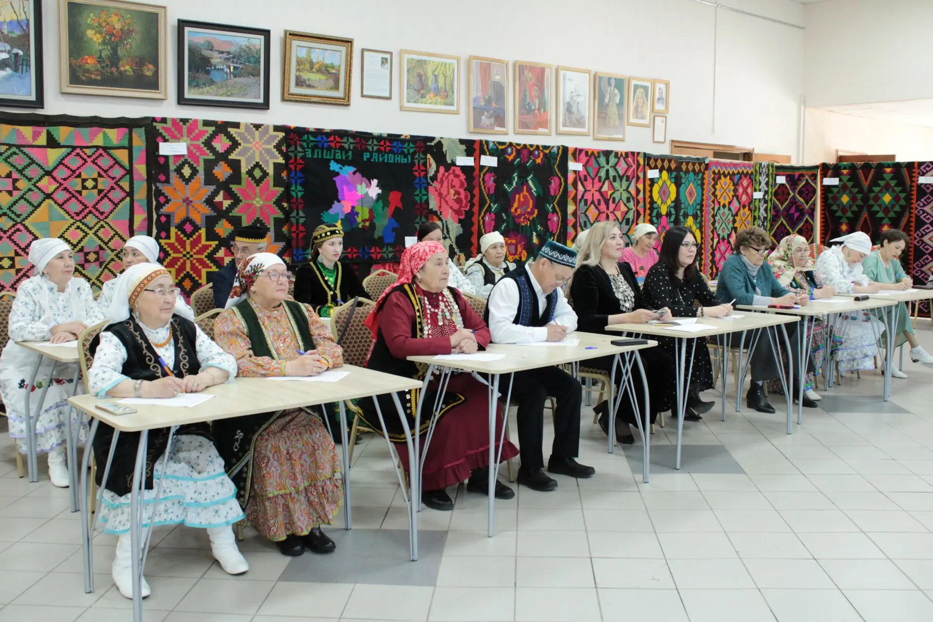 В Республике Башкортостан сегодня прошел «Международный диктант по башкирскому языку» –...