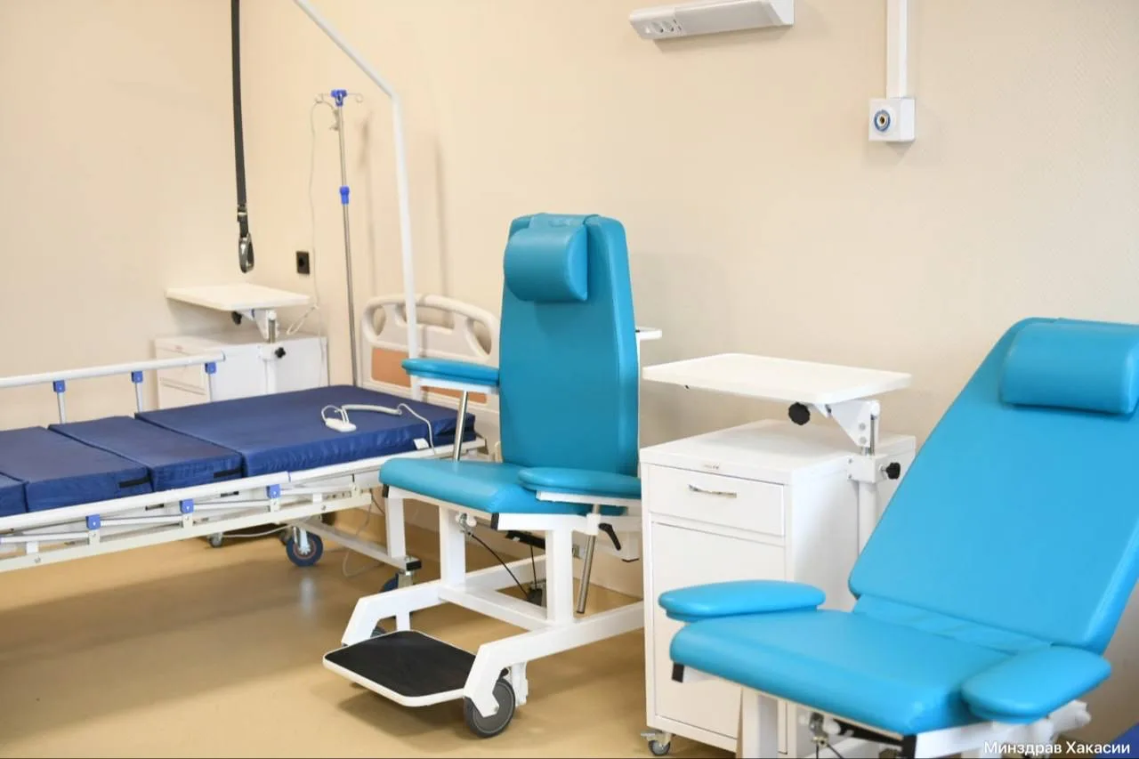 🏥 Новое оборудование для реабилитации получат больницы Хакасии  Черногорскую и Бейскую больницы осна
