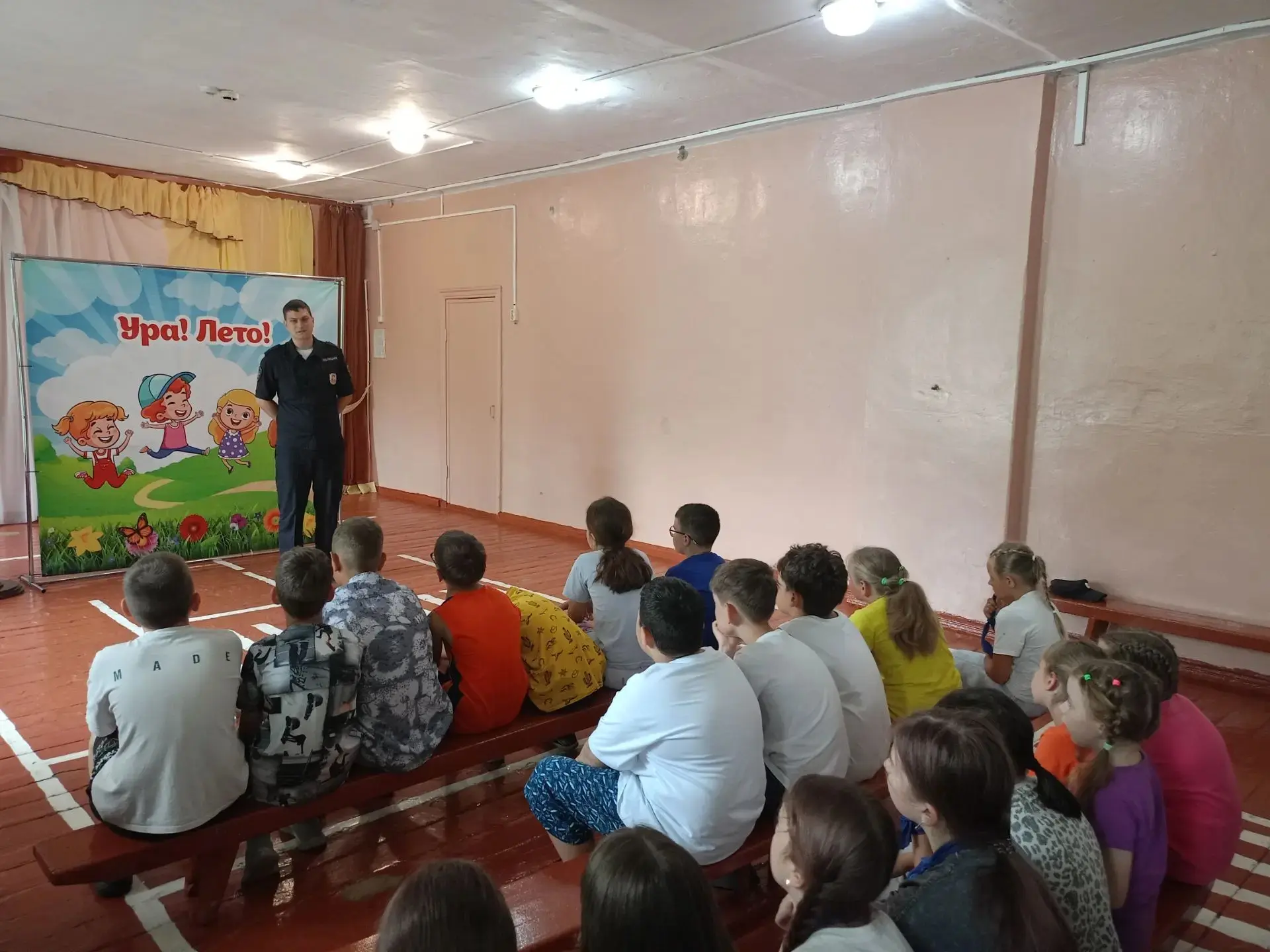 🚔 День 9⃣ : на одном дыхании!

👮‍♀Утро началось с важной встречи- к нам в гости приехал инспектор 